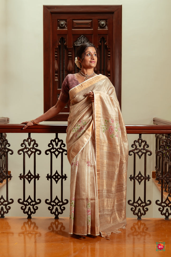 Beige-Bhagalpur-Tussar-Silk-Jugalbandhi-Saree-GulaabPrem-4-The-Indian-Motif