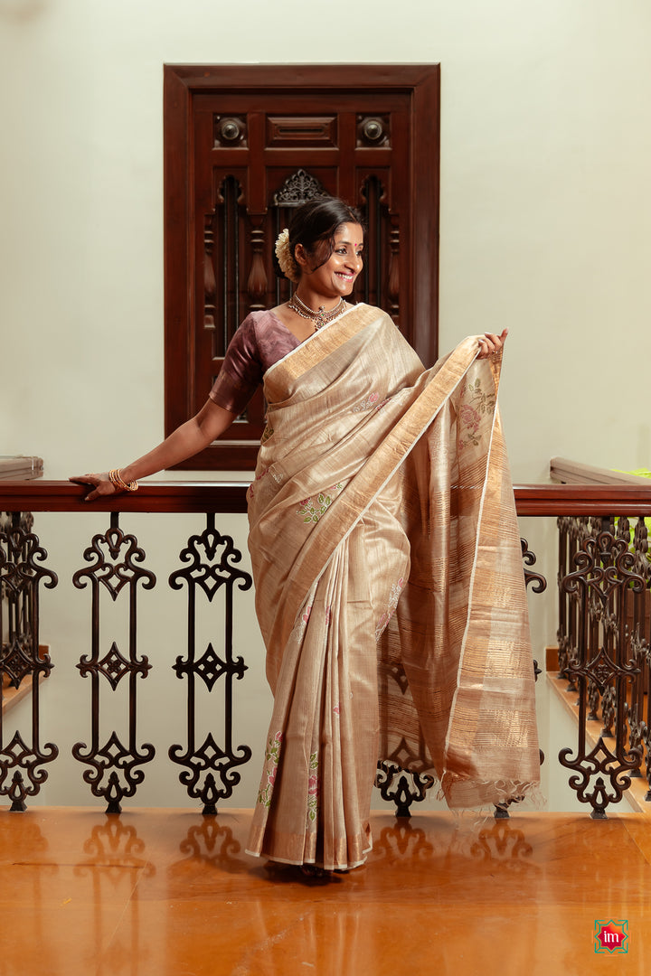 Beige-Bhagalpur-Tussar-Silk-Jugalbandhi-Saree-GulaabPrem-1-The-Indian-Motif