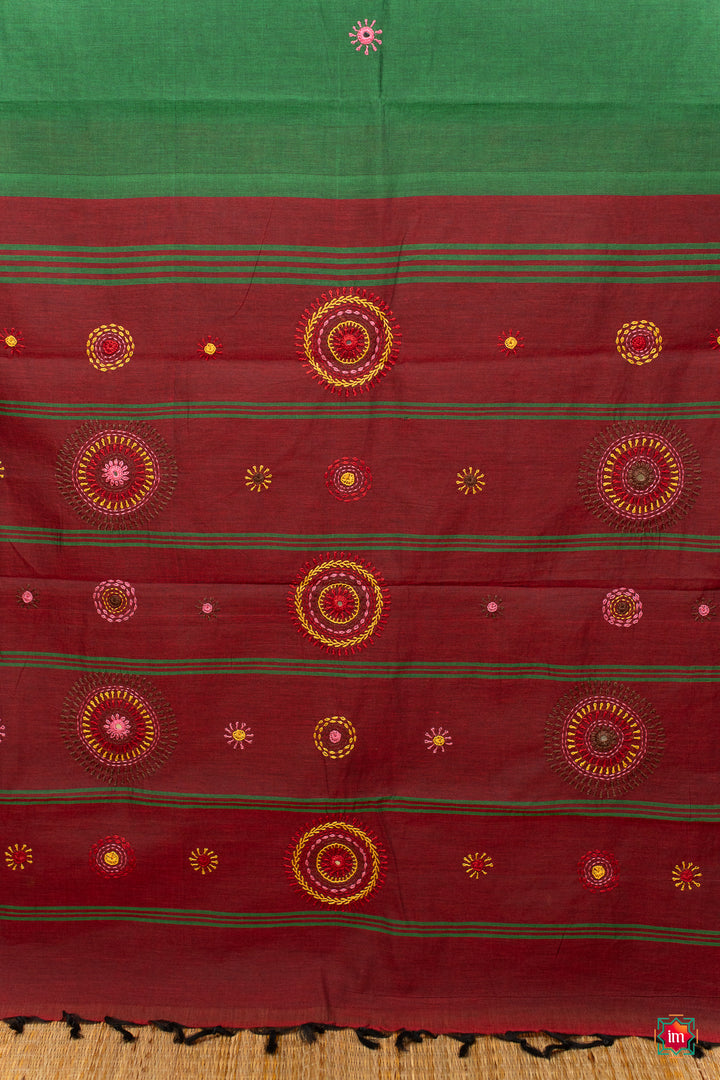 Green Korvai Kanchi Cotton With Lambani Embroidery Jugalbandhi Saree Emerald Love-6-The-Indian-Motif