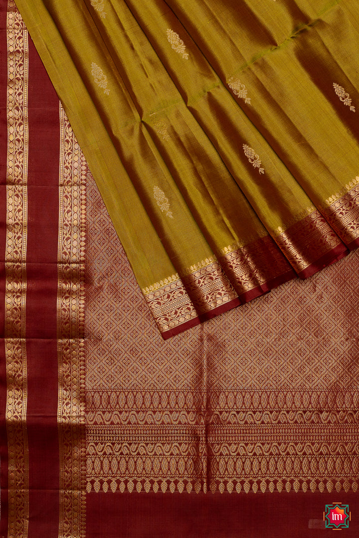 Mehendi-Red-Handloom-Silk-Saree-Heena-3-The-Indian-Motif