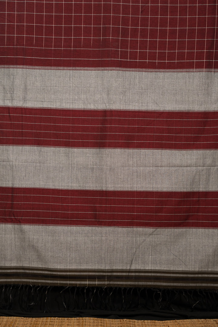 Wine Red Checks Ilkal Handloom Cotton Saree Madhu-5-The-Indian-Motif