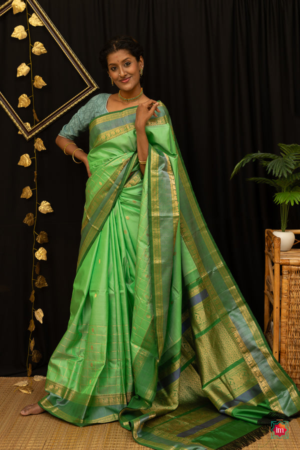 Rexona Green Kanjivaram Silk Saree Haraharapriya-08-The Indian Motif