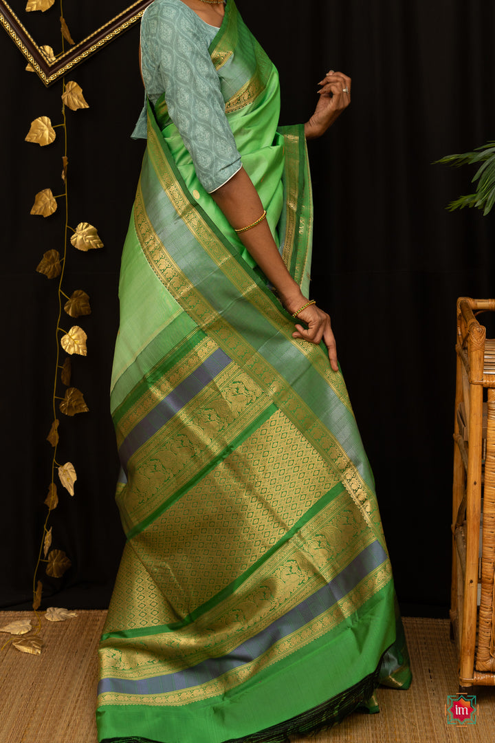 Rexona Green Kanjivaram Silk Saree Haraharapriya-12-The Indian Motif